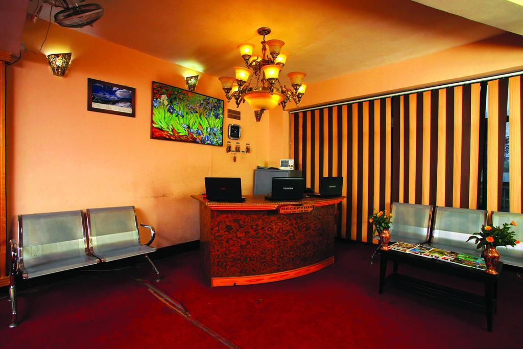 Hotel Pride Continental Srinagar  Luaran gambar